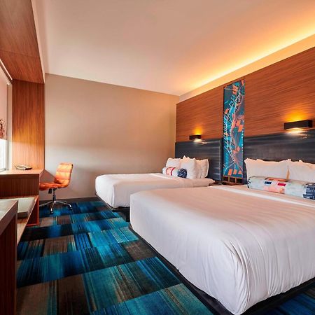 Aloft Cleveland Airport Hotel Северен Олмстед Екстериор снимка